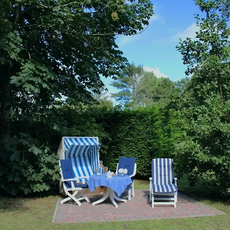 Lachmoewe Apartman *